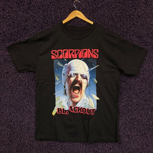 Scorpions Blackout Album Cover Heavy Metal Band T-Shirt L - Picture 1 of 4